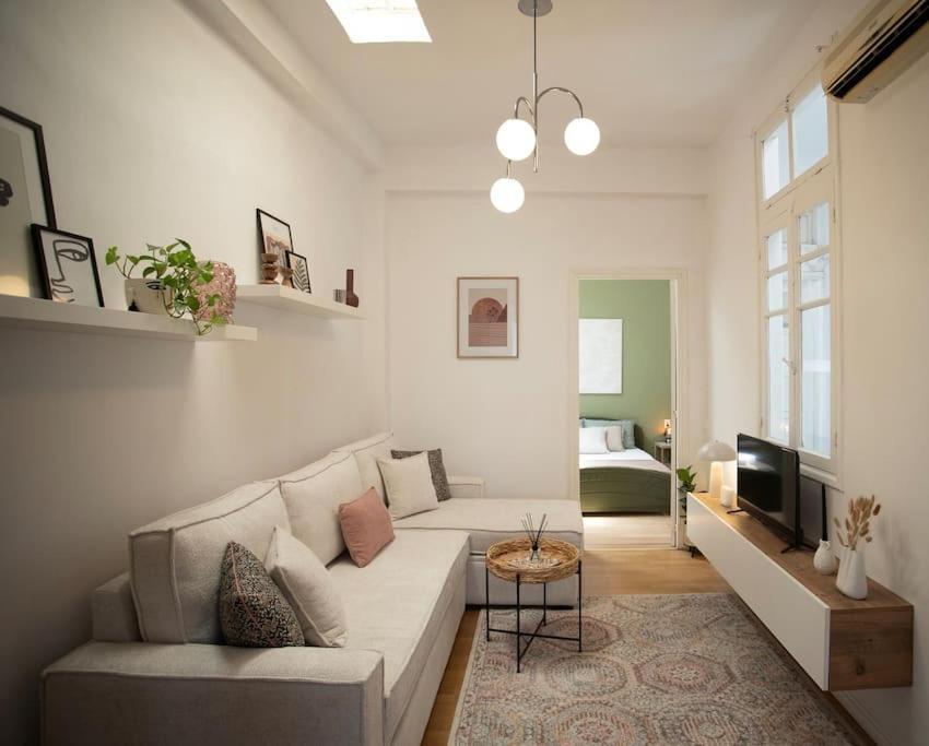 Peacock Guest House Mytilíni Екстериор снимка